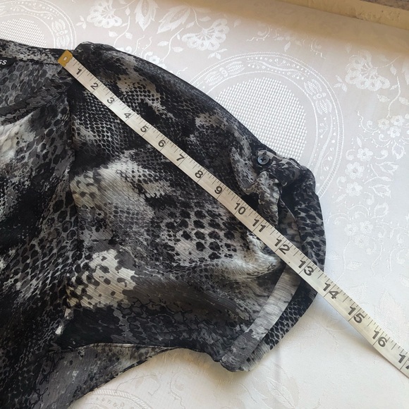 Express Sheer Snake Skin Animal Print Chiffon Camisole Blouse Women’s Size XS - Picture 12 of 16